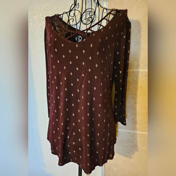 Maurices 24/7 Cage Weave 3/4 Sleeve Top - Picture 5 of 6